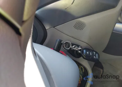 2010 Subaru Forester 2.5X Premium z USA, uszkodzony, nr VIN JF2SH6CC2AH798533